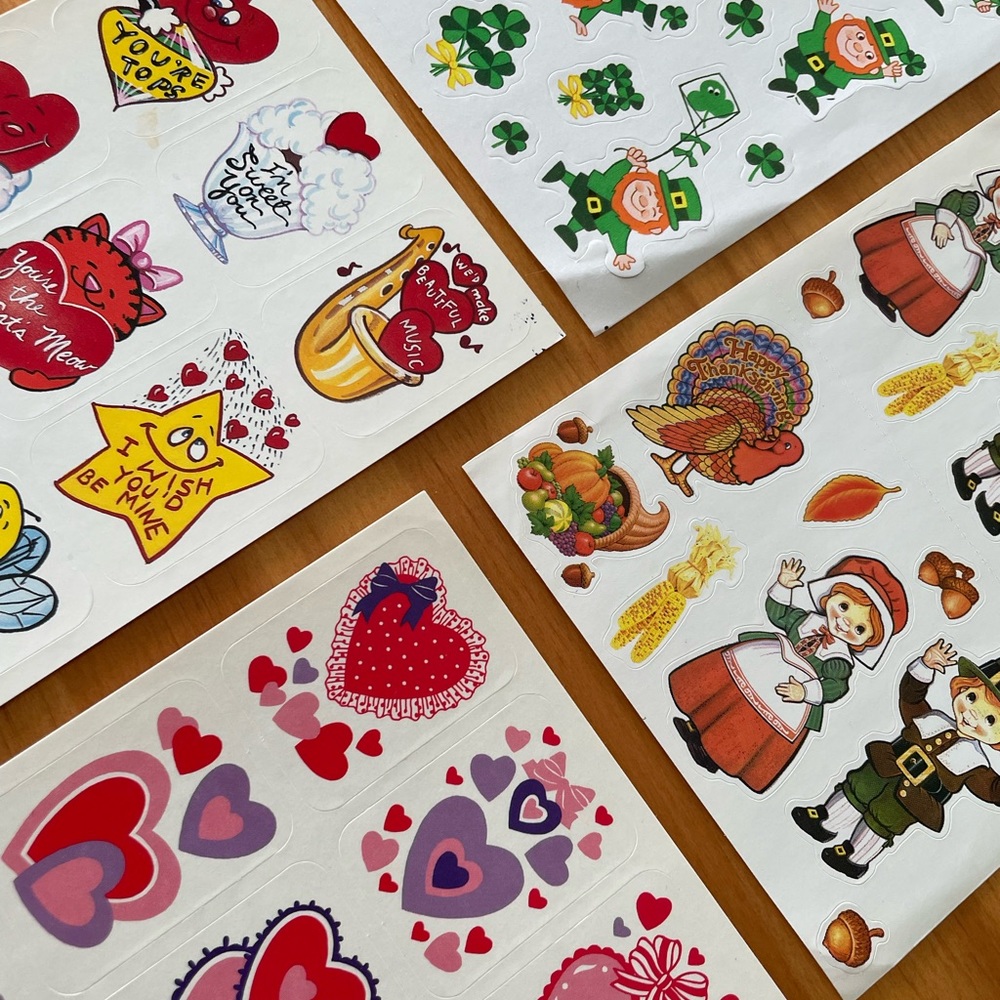 🎏Vintage holiday stickers
